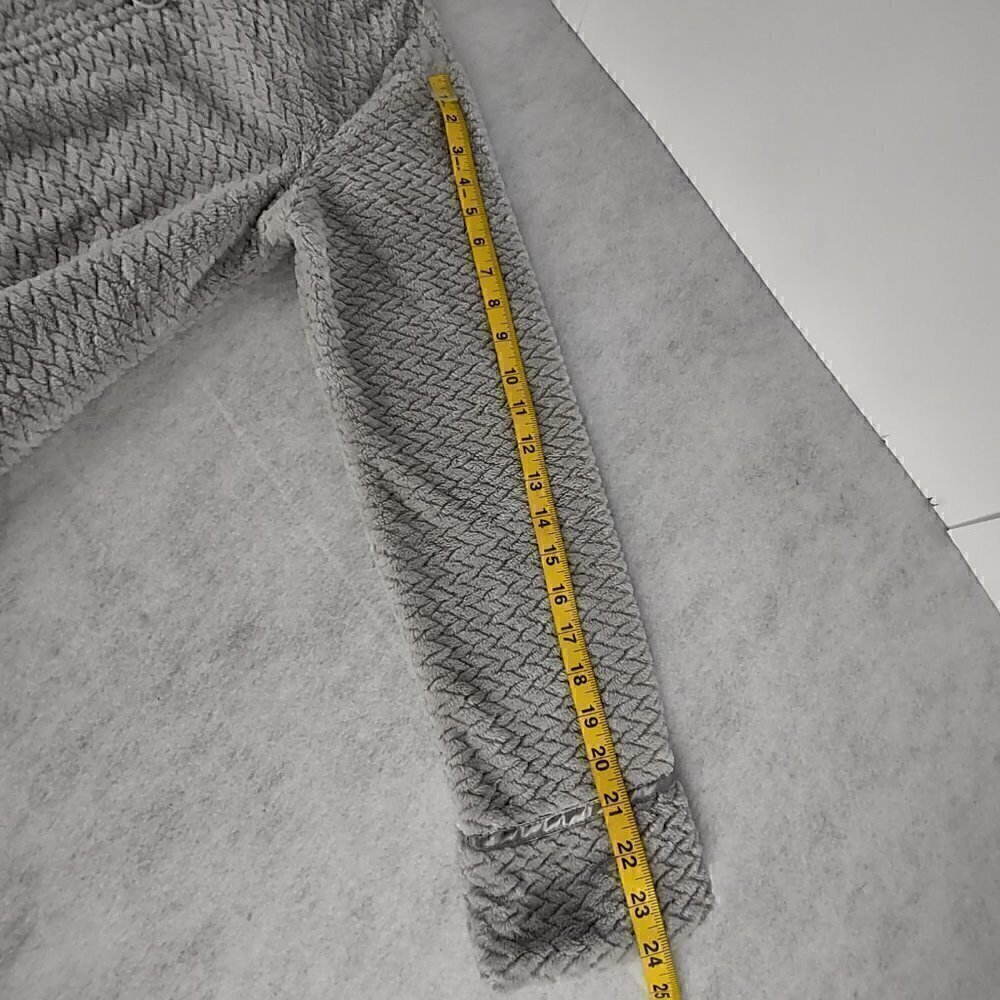 Charter Club Womans Plush Side pockets Shawl collar Zig Zag Zipper Robe, Size XS - Picture 10 of 14